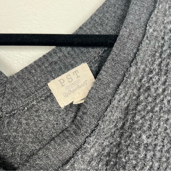 URBAN Outfitters Project Social Tee Long Sleeve Thermal Gray Sz‎ L - Picture 4 of 6